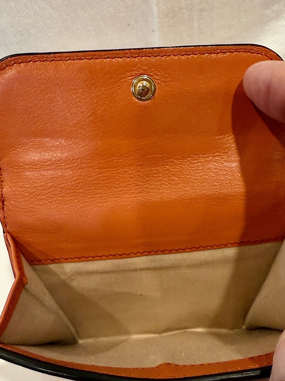 Chloé “C” Small Trifold Wallet In Tawny Orange Crocodile Embossed Leather - Picture 11 of 13